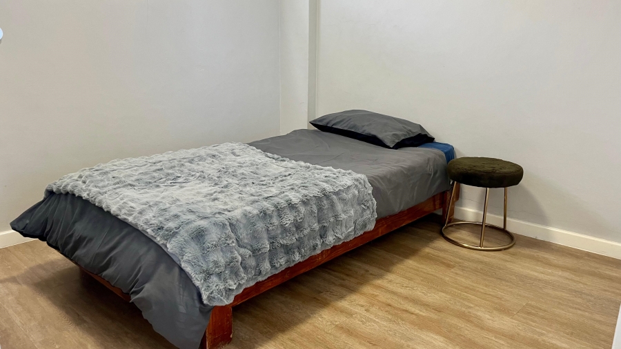 To Let 2 Bedroom Property for Rent in Pinelands Western Cape